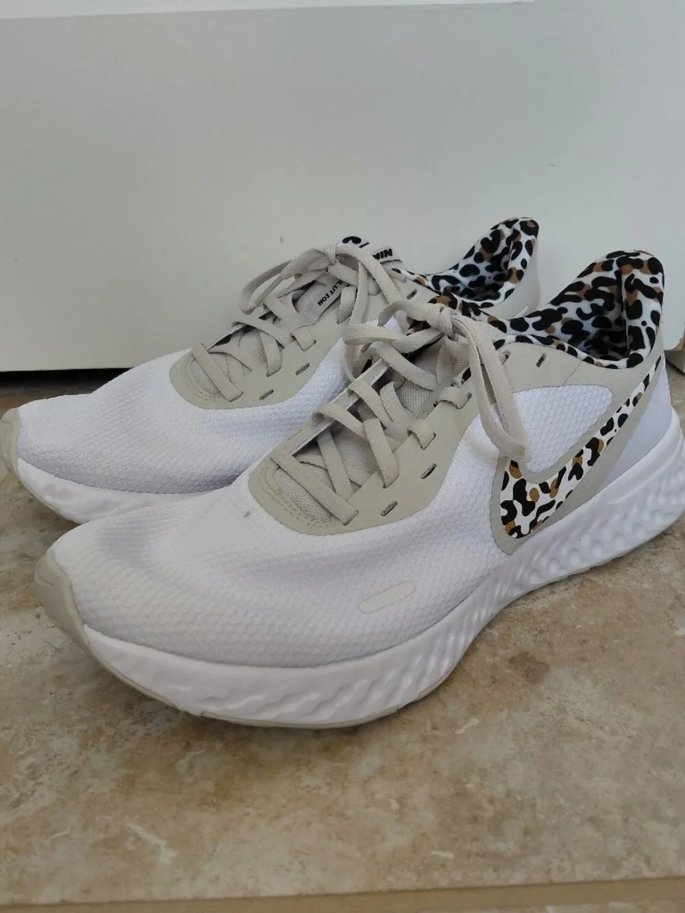 Nike Revolution Cheetah Detailed Running Shoe